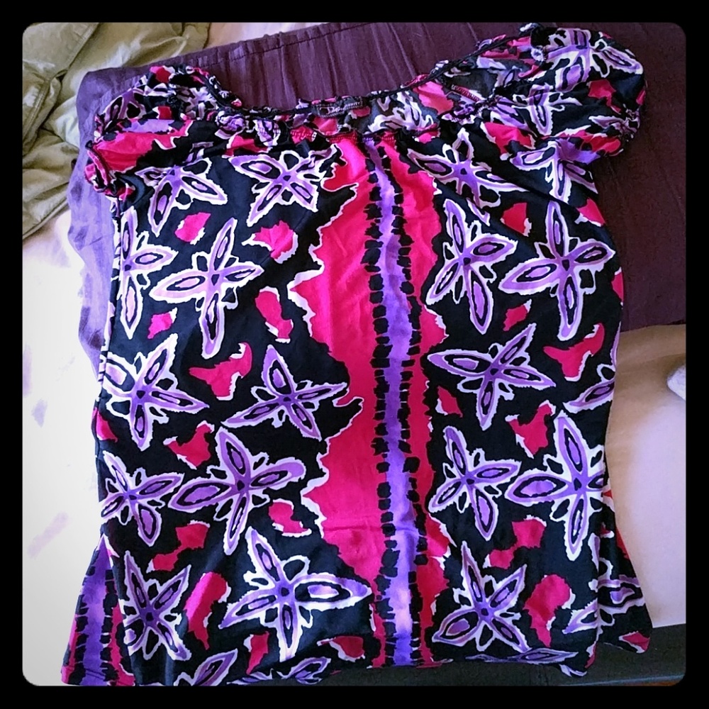 Beautiful, comfortable maternity top